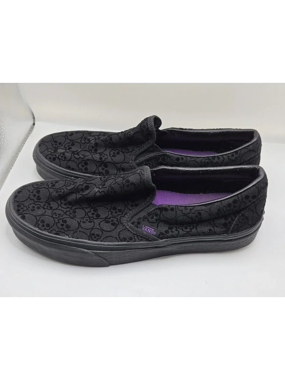 Vans Classic Slip On Flocked Skulls Black Velvet Purple Logo Men's Skate 6.5